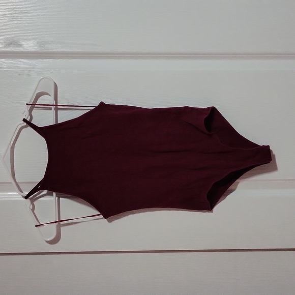 Halter tank bodysuit - Picture 6 of 8